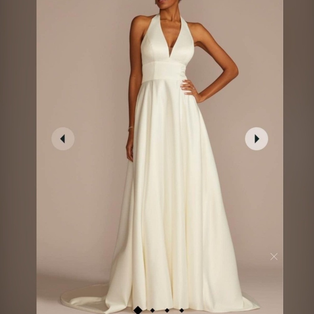 Oleg Cassini Halter Wedding Gown Ivory Bridal Bundle Robe Sash Basket Size 6